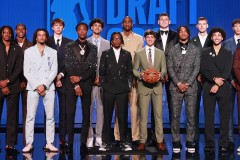 利拉德NBA职业生涯：从得分手到杀手传奇